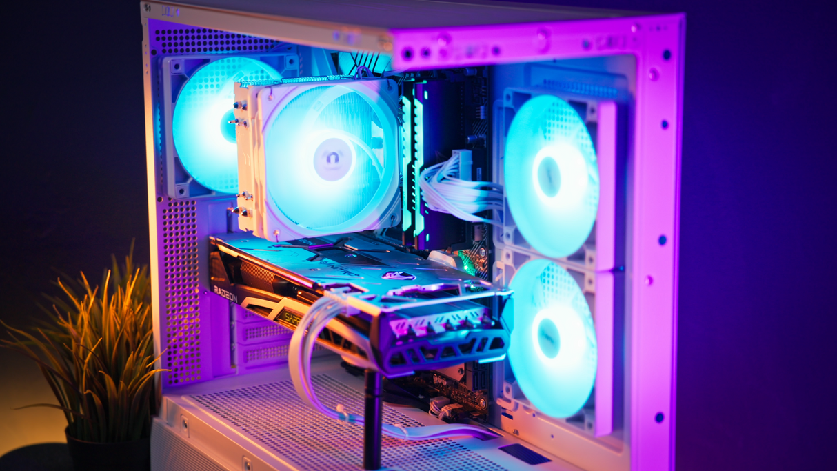 Herní PC RX 6800 XT Ryzen 7 5700X3D 1TB 32GB