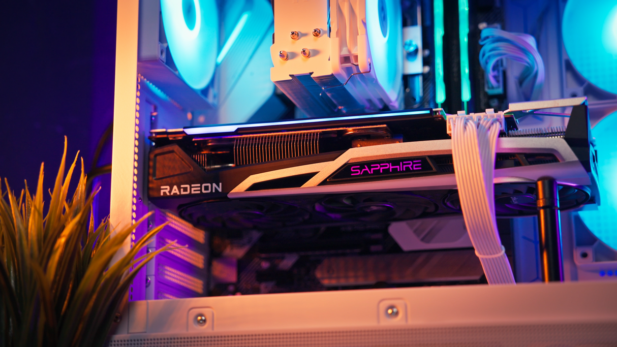 Herní PC RX 6800 XT Ryzen 7 5700X3D 1TB 32GB