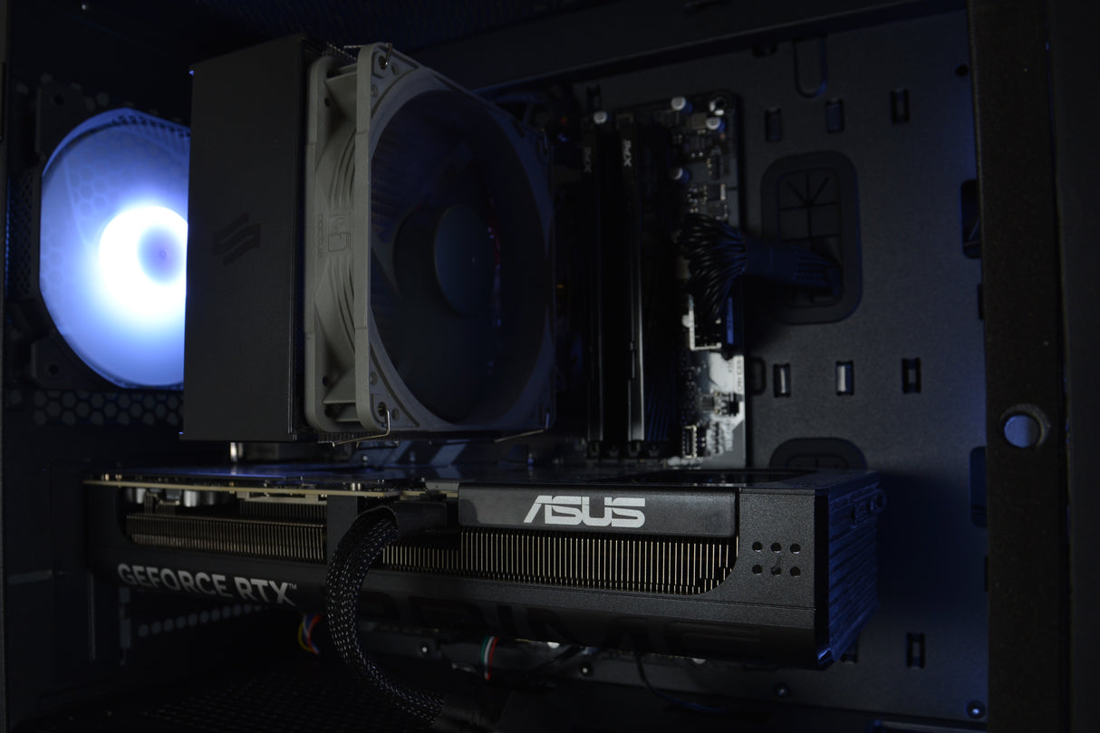 Herní PC Ryzen 5 7600 RTX 5070– 1TB 32GB