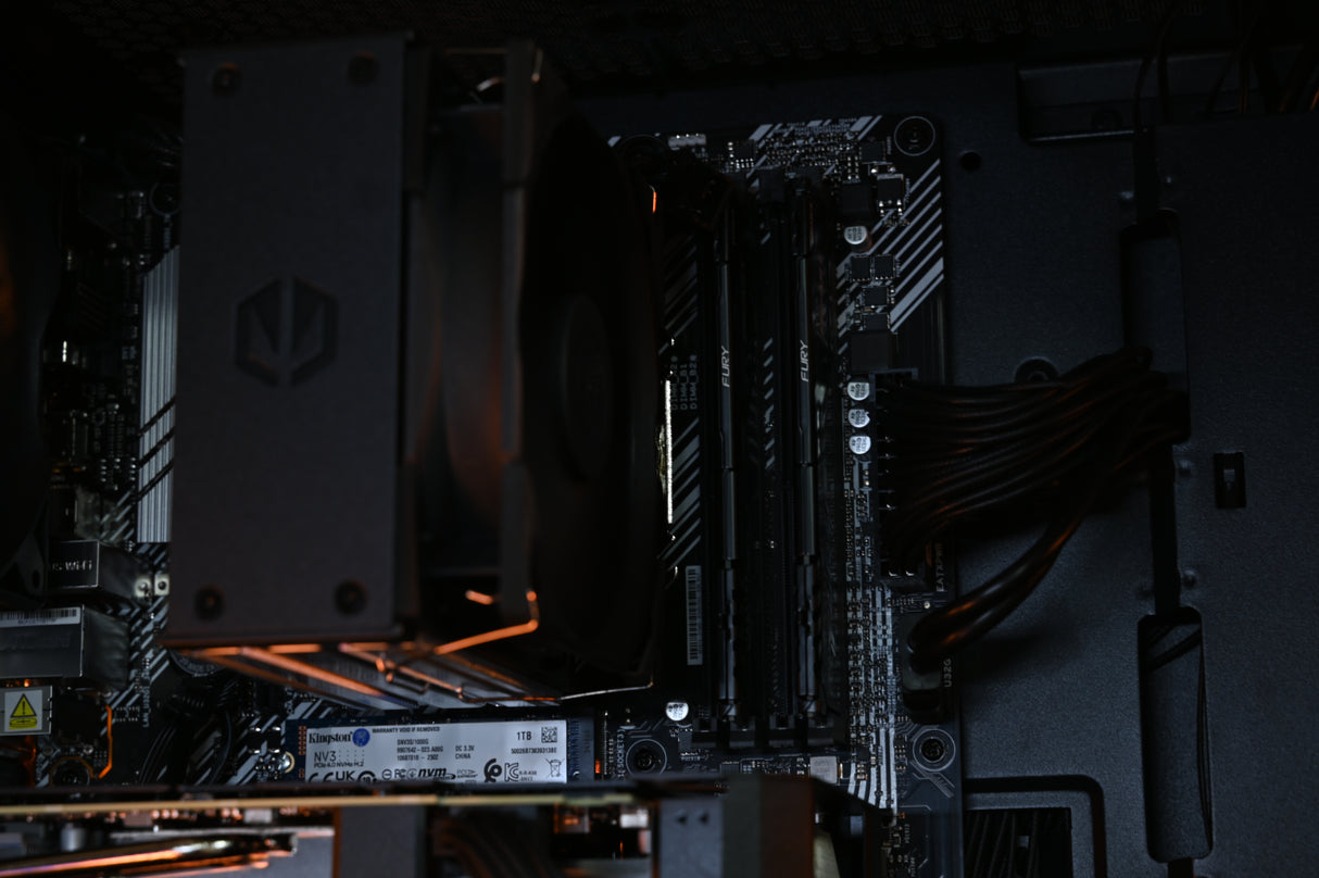 Herní PC RTX 4070 Super Ryzen 7 5700X - 16GB 1TB