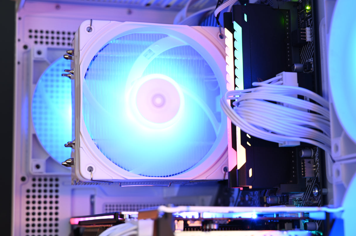 Herní PC RX 6800 XT Ryzen 7 5700X3D 1TB 32GB