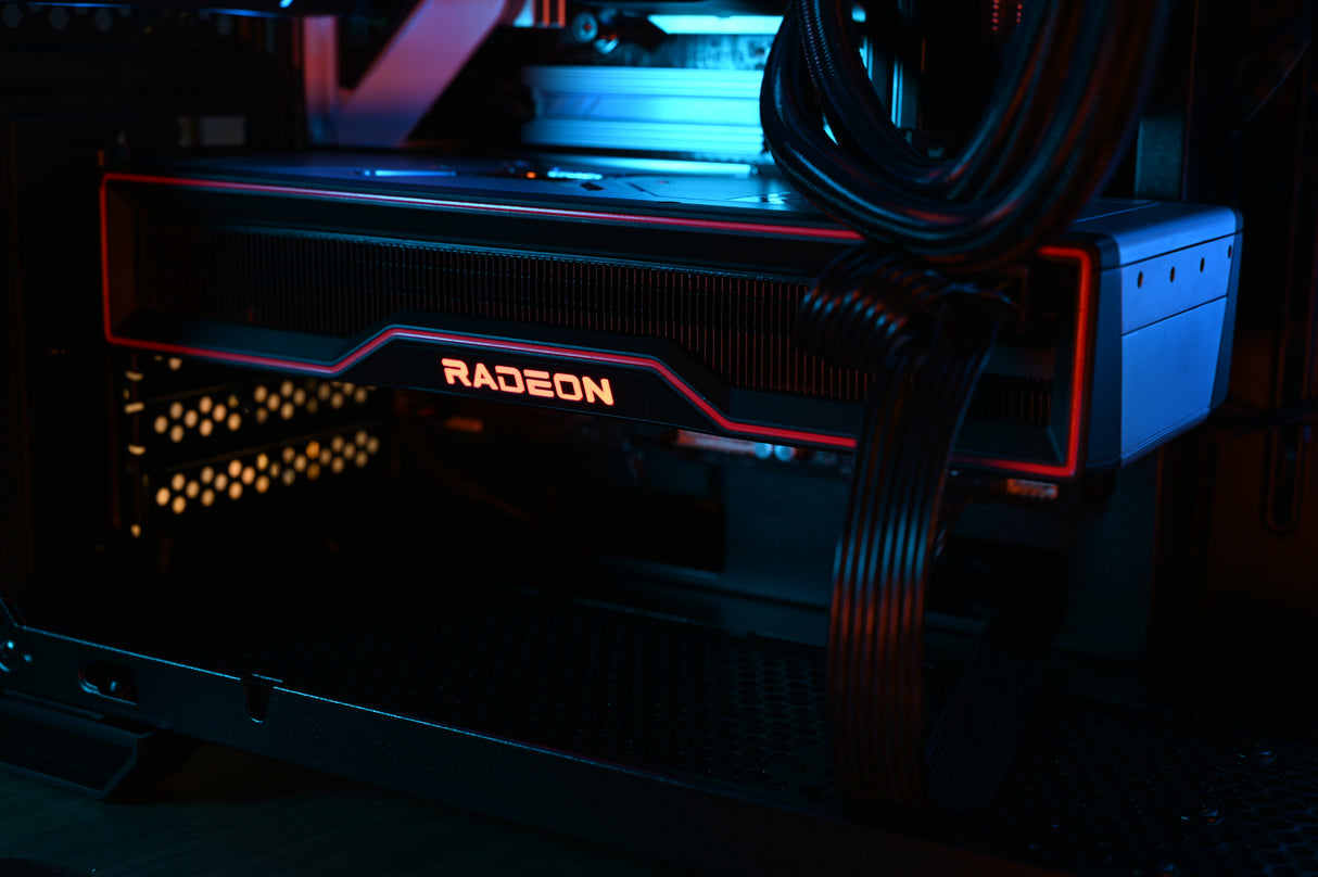 Herní PC - RX 6800 XT 16GB Ultra 5 245KF - 1TB 32GB